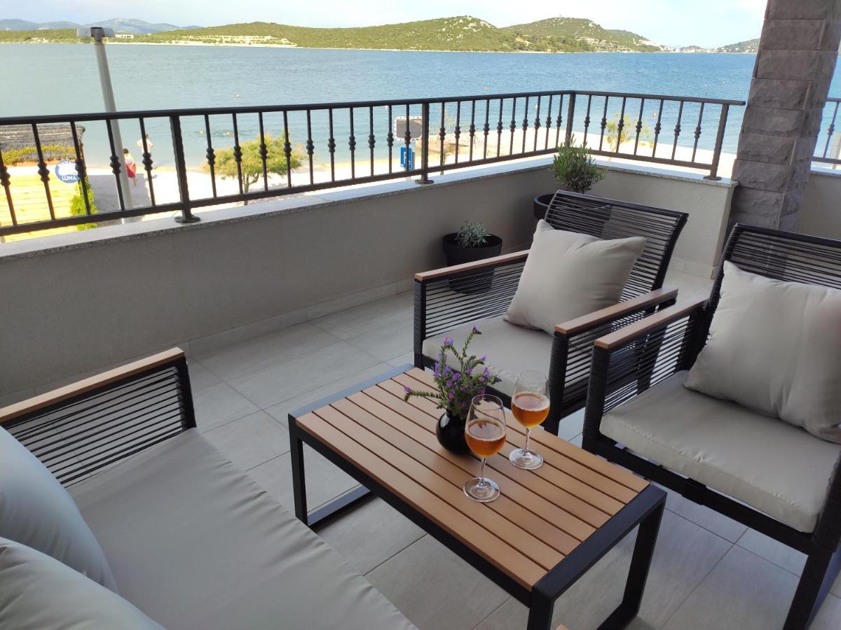 Apartmani Sara 2 Betina  Bagian luar foto