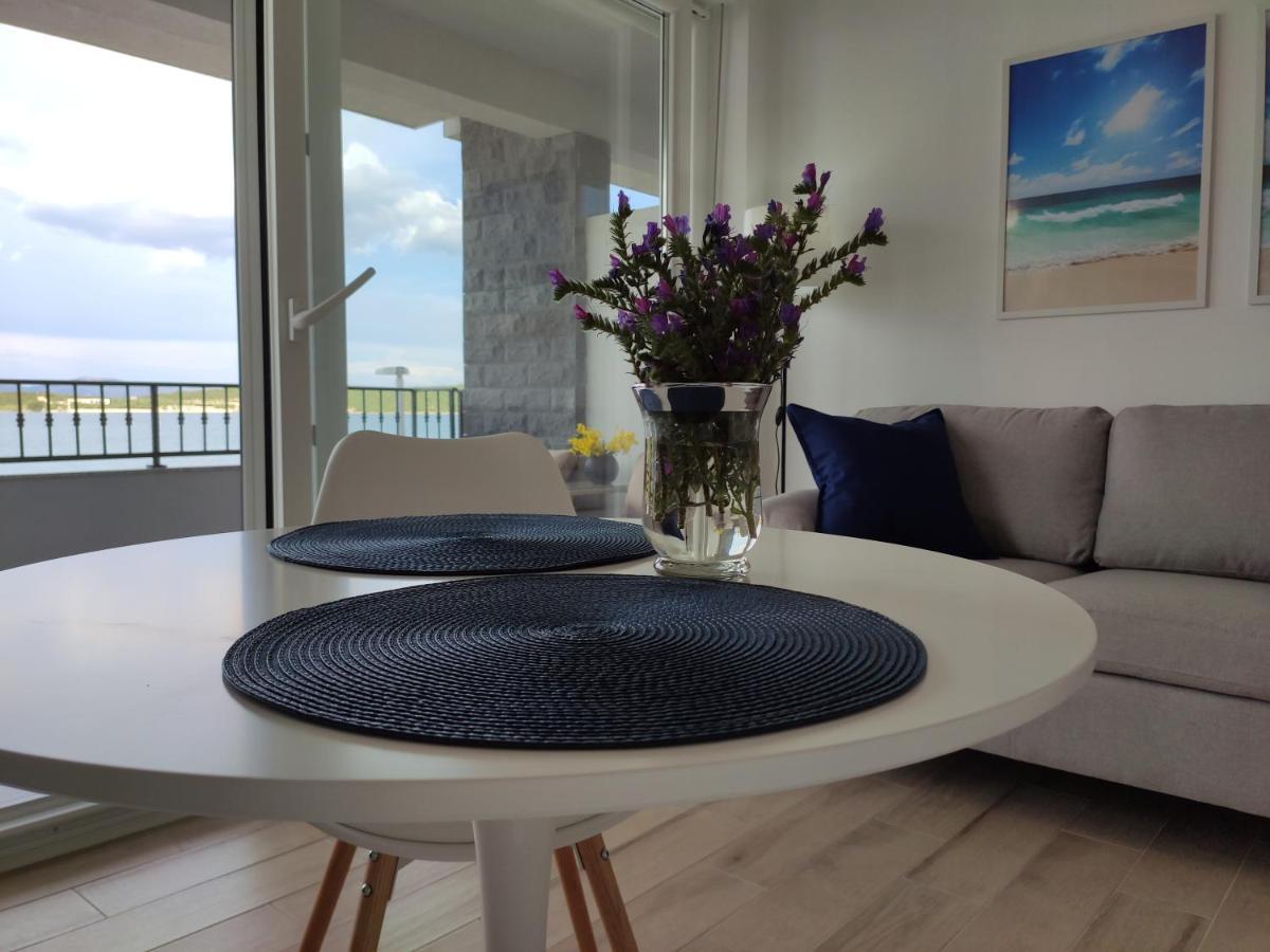 Apartmani Sara 2 Betina  Bagian luar foto