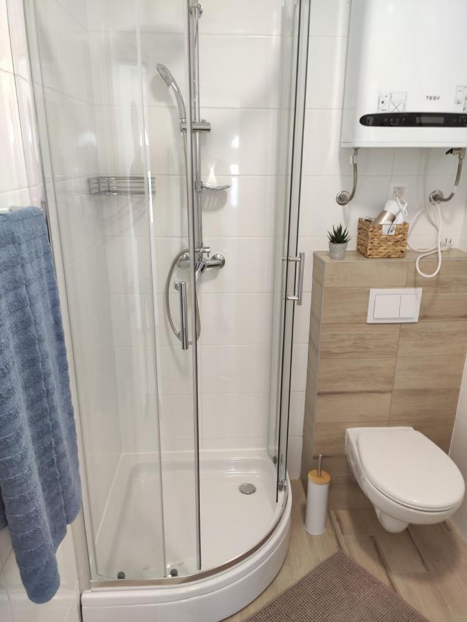 Apartmani Sara 2 Betina  Bagian luar foto